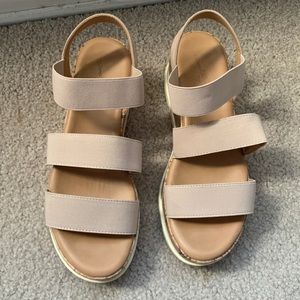 Platforms sandals